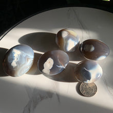 Load image into Gallery viewer, Orca Agate Palms