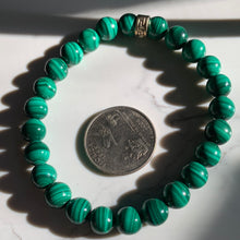 Load image into Gallery viewer, 8mm Malachite 7.5" Bracelet
