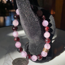 Load image into Gallery viewer, 8mm AA Kunzite and AA Garnet Bracelet 7.5"