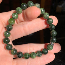 Load image into Gallery viewer, 8mm Chrome Diopside Bracelet 7.5"