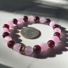 Load image into Gallery viewer, 8mm AA Kunzite and AA Garnet Bracelet 7.5"