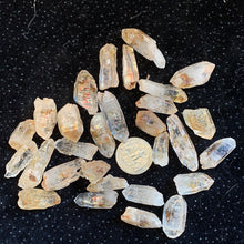 Load image into Gallery viewer, Rough Petroleum Quartz