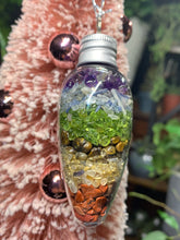 Load image into Gallery viewer, Crystal Chip Chakra Ornaments