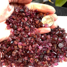 Load image into Gallery viewer, Garnet Gravel/chips