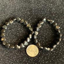 Load image into Gallery viewer, Shungite Heart Bracelet