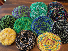 Load image into Gallery viewer, (1) Dish Scrubby