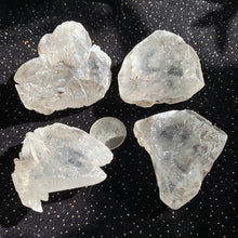 Load image into Gallery viewer, Fishtail Selenite chunks