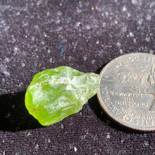 Load image into Gallery viewer, Raw Peridot Pieces