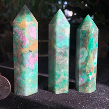 Load image into Gallery viewer, Ruby in Emerald Stone Points