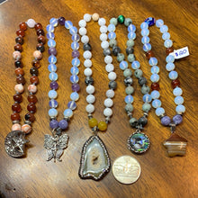 Load image into Gallery viewer, Mini Malas