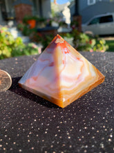 Load image into Gallery viewer, Druzy Agate Pyramid