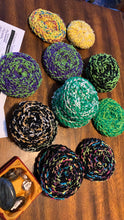 Load image into Gallery viewer, (1) Dish Scrubby