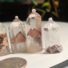 Load image into Gallery viewer, MINI HQ Garden Quartz Points with Phantoms

