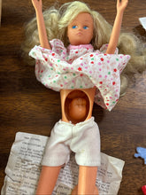 Load image into Gallery viewer, 1992 Vintage Raffoler  Pregnant Doll Karen Mother Baby Inside Belly Midge Clone
