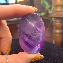Load image into Gallery viewer, Chunky HQ Amethyst Palm
