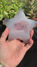 Load and play video in Gallery viewer, Druzy Agate Star w/Purple Druzy
