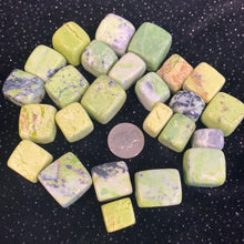 Load image into Gallery viewer, 422 grams Green Howlite cubes
