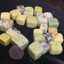 Load image into Gallery viewer, 422 grams Green Howlite cubes
