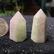 Load image into Gallery viewer, Small Kunzite/hiddenite Point
