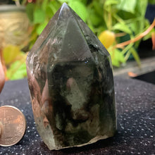 Load image into Gallery viewer, Garden Quartz Tower 3” 184 grams
