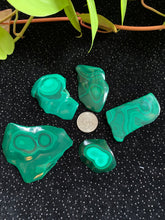 Load image into Gallery viewer, Small Polished Malachite pieces

